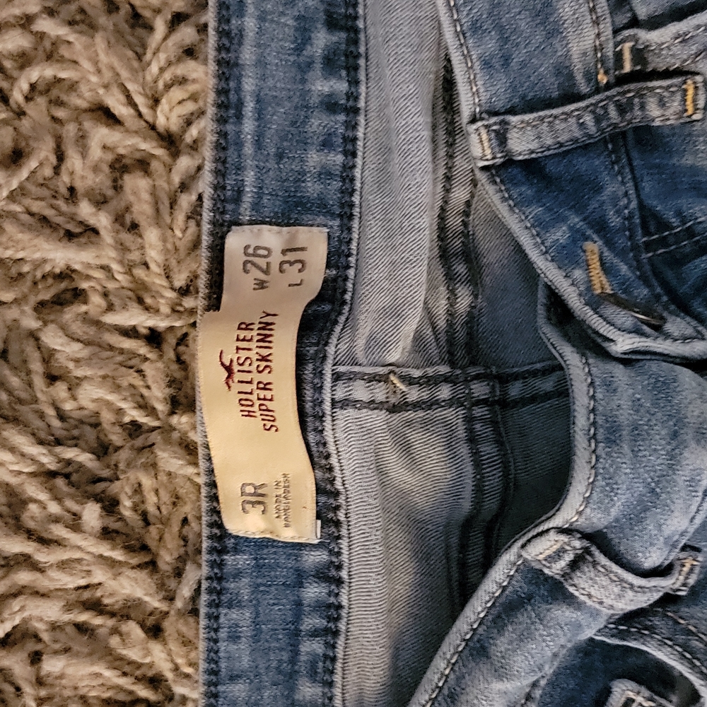 Hollister 3r skinny jeans - Picture 2 of 4